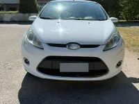 Usata Ford Fiesta 97 CV (71 kW) 2010 Bianco Berlina