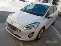 Usata Ford Fiesta Titanium 86 CV (63 kW) 2019 Bianco Utilitaria