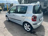 Usata Renault Modus 106 CV (77 kW) 2006 Grigio Monovolume