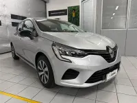 Usata Renault Clio Equilibre 145 CV (106 kW) 2023 Grigio chiaro Utilitaria