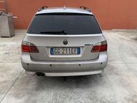 Usata BMW 530 Efficient Dynamics 218 CV (160 kW) 2005 Argento Station wagon