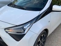 Usata Toyota Aygo Connect Style 72 CV (52 kW) 2021 Bianco Utilitaria