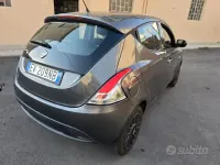 Usata Lancia Ypsilon S 69 CV (50 kW) 2014 Grigio Utilitaria
