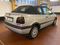 Usata VW Golf Cabriolet 101 CV (74 kW) 1997 Argento Cabrio