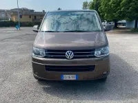 Usata VW Caravelle 140 CV (102 kW) 2013 Marrone Furgone