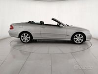 Usata Mercedes CLK200 Elegance 163 CV (119 kW) 2003 Grigio Cabrio