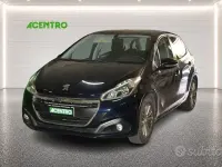 Usata Peugeot 208 Allure 83 CV (61 kW) 2019 Blu Utilitaria
