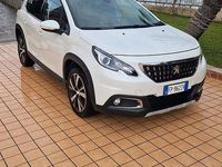 Usata Peugeot 2008 Allure 120 CV (88 kW) 2018 Bianco SUV