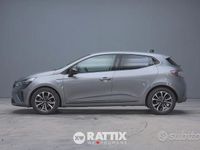 Usado Renault Clio V Techno 91 HP (66 kW) 2025 Cinzento Sedan