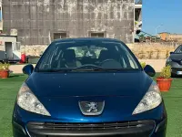 Usata Peugeot 207 68 CV (50 kW) 2006 Blu Berlina