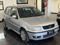 Usata VW Polo Comfortline 60 CV (44 kW) 2001 Argento Berlina