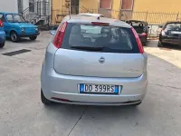 Usata Fiat Grande Punto Dynamic 65 CV (47 kW) 2006 Argento Utilitaria