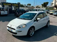 Usata Fiat Punto Lounge 69 CV (50 kW) 2013 Bianco Utilitaria
