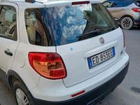 Usata Fiat Sedici 135 CV (99 kW) 2012 Bianco SUV