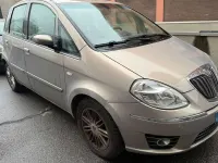 Usata Lancia Musa 95 CV (69 kW) 2009 Grigio Monovolume