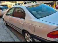 Usata Toyota Avensis 128 CV (94 kW) 1998 Grigio Berlina