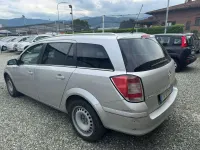 Usata Opel Astra 110 CV (80 kW) 2009 Grigio Station wagon