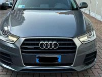 Usata Audi Q3 Business 140 CV (102 kW) 2015 Grigio SUV