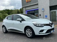 Usado Renault Clio IV Zen 73 CV (53 kW) 2017 Blanco Berlina