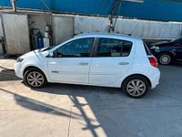 Usata Renault Clio II 75 CV (55 kW) 2011 Bianco Berlina