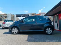 Gebraucht Toyota Aygo Lounge 68 PS (50 kW) 2012 Grau Kleinwagen