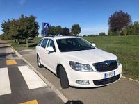 Usata Skoda Octavia Comfort 105 CV (77 kW) 2013 Bianco Station wagon