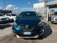 Usata Renault Captur LE 110 CV (80 kW) 2018 Verde SUV