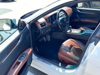 Usata Maserati Ghibli 249 CV (183 kW) 2015 Bianco Coupé