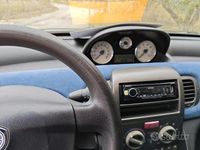 Usata Lancia Ypsilon 70 CV (51 kW) 2004 Grigio Utilitaria