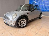 Usata Mini Cooper 116 CV (85 kW) 2004 Argento Utilitaria