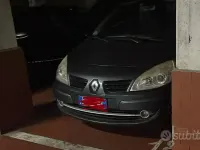 Usata Renault Scénic 110 CV (80 kW) 2008 Grigio Monovolume