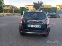 Usata Dacia Duster Lauréate 125 CV (91 kW) 2014 Grigio SUV