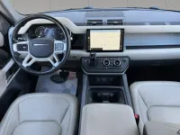 Usata Land Rover Defender SE 200 CV (147 kW) 2022 Santorini black SUV