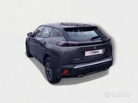 Usata Peugeot 2008 Active 131 CV (96 kW) 2022 Grigio scuro SUV
