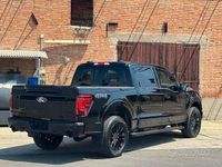 Nuova Ford V8 Lariat 402 CV (295 kW) 2025 Nero SUV