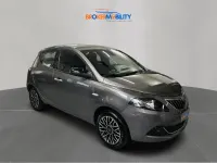 Usata Lancia Ypsilon S 69 CV (50 kW) 2024 Grigio Utilitaria