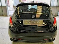 Usata Lancia Ypsilon Gold 69 CV (50 kW) 2015 Nero Utilitaria