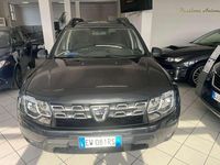 Usata Dacia Duster Lauréate 105 CV (77 kW) 2014 Grigio SUV