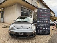 Usata VW New Beetle 104 CV (76 kW) 2009 Grigio Utilitaria