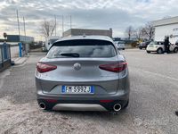 Usata Alfa Romeo Stelvio Super 210 CV (154 kW) 2017 Grigio SUV