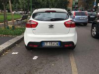 Usata Kia Rio Active 86 CV (63 kW) 2013 Bianco Berlina