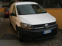 Usado VW Caddy Maxi 102 CV (75 kW) 2020 Blanco Monovolumen
