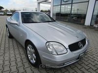 Usata Mercedes SLK200 136 CV (100 kW) 1997 Argento Cabrio