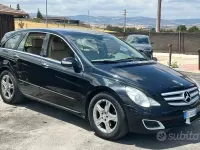 Usata Mercedes R320 Chrome 224 CV (164 kW) 2006 Nero Station wagon