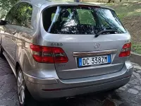 Usata Mercedes B180 109 CV (80 kW) 2006 Grigio Monovolume