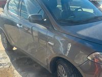 Usata Lancia Ypsilon 95 CV (69 kW) 2014 Grigio Utilitaria