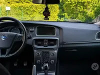 Usata Volvo V40 Momentum 120 CV (88 kW) 2016 Bluazzurro Berlina
