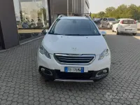 Usata Peugeot 2008 S 120 CV (88 kW) 2016 Bianco SUV