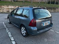Käytetty Peugeot 307 109 HP (80 kW) 2006 Harmaa Farmari