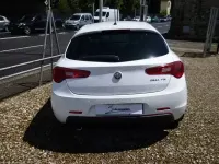 Usata Alfa Romeo Giulietta Super 150 CV (110 kW) 2016 Bianco Utilitaria